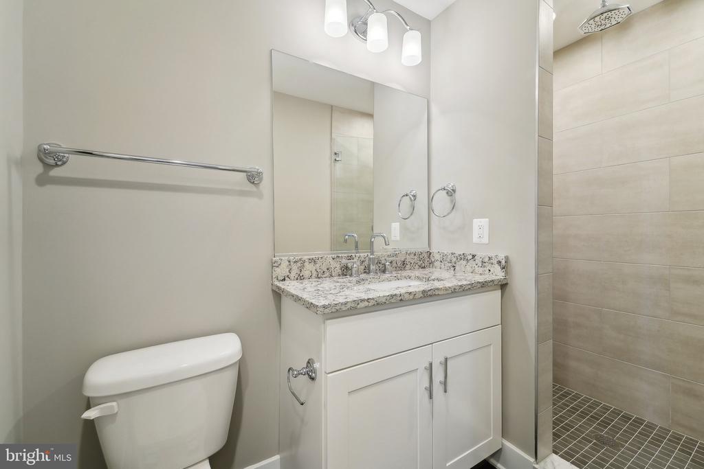 1511 William St