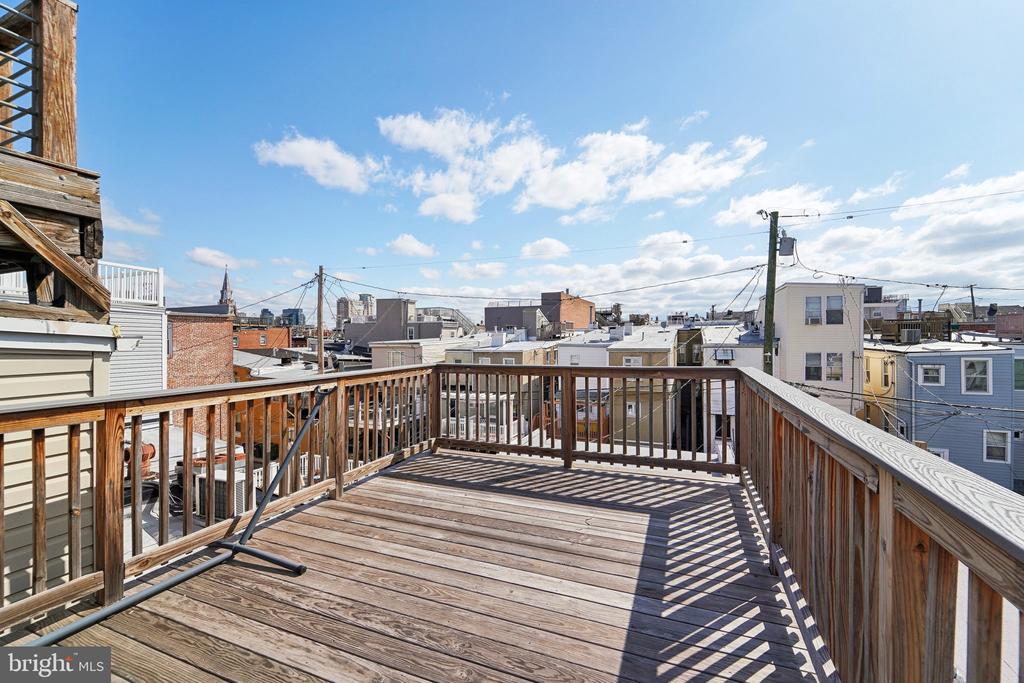 1511 William St