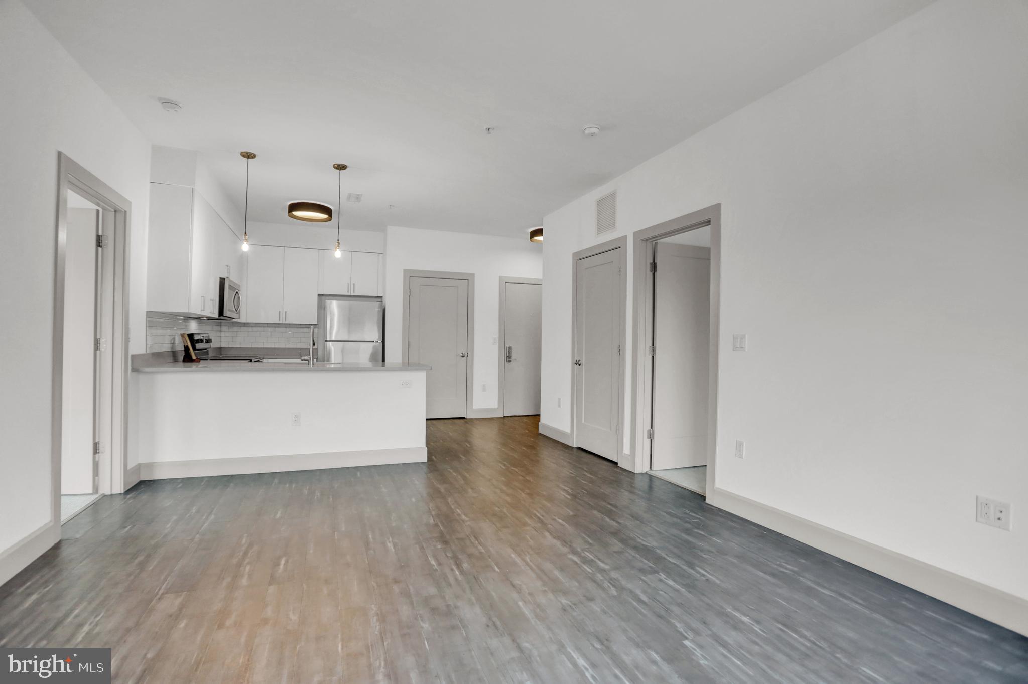 303 MCMECHEN ST #314