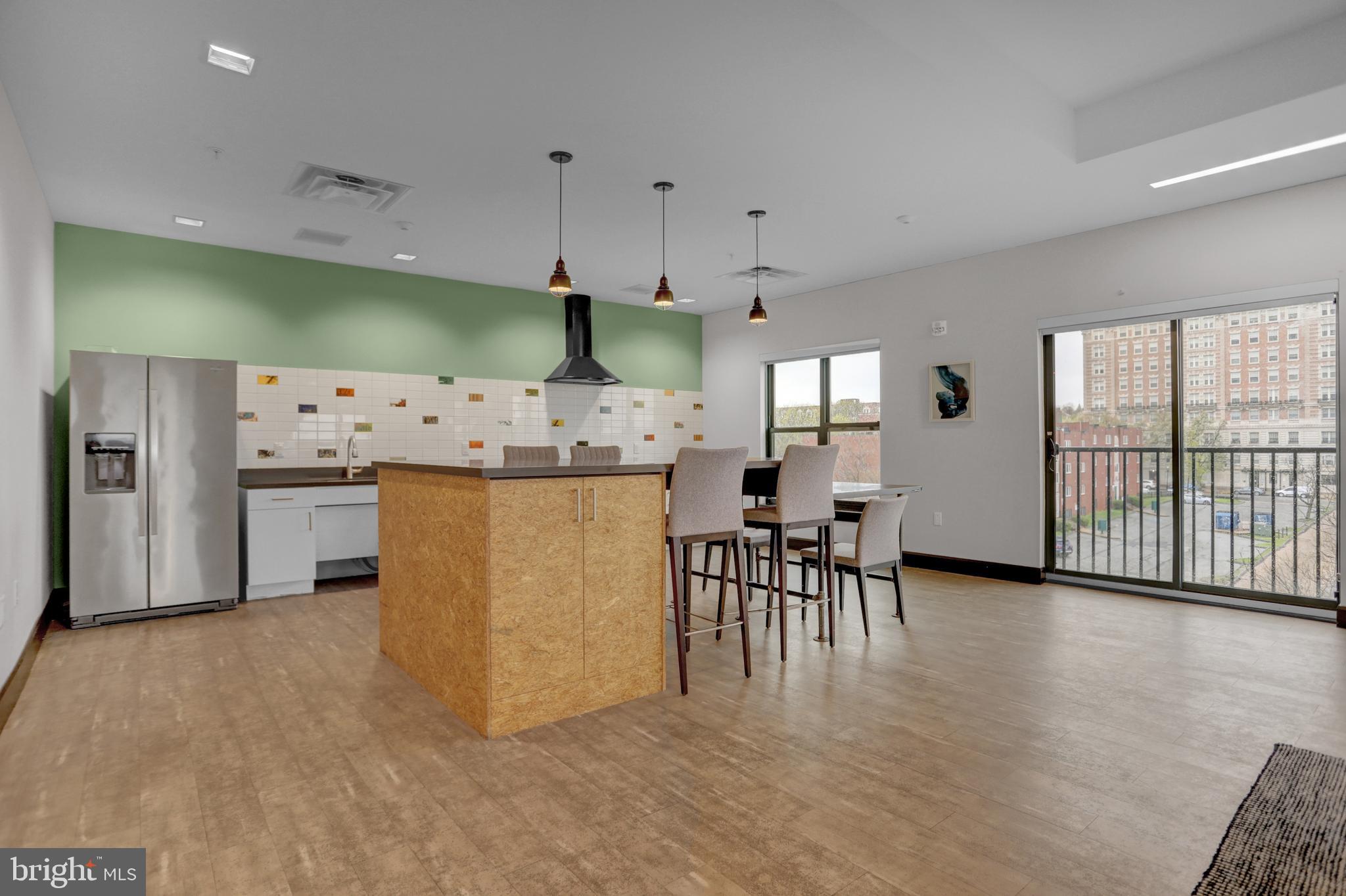 303 MCMECHEN ST #314