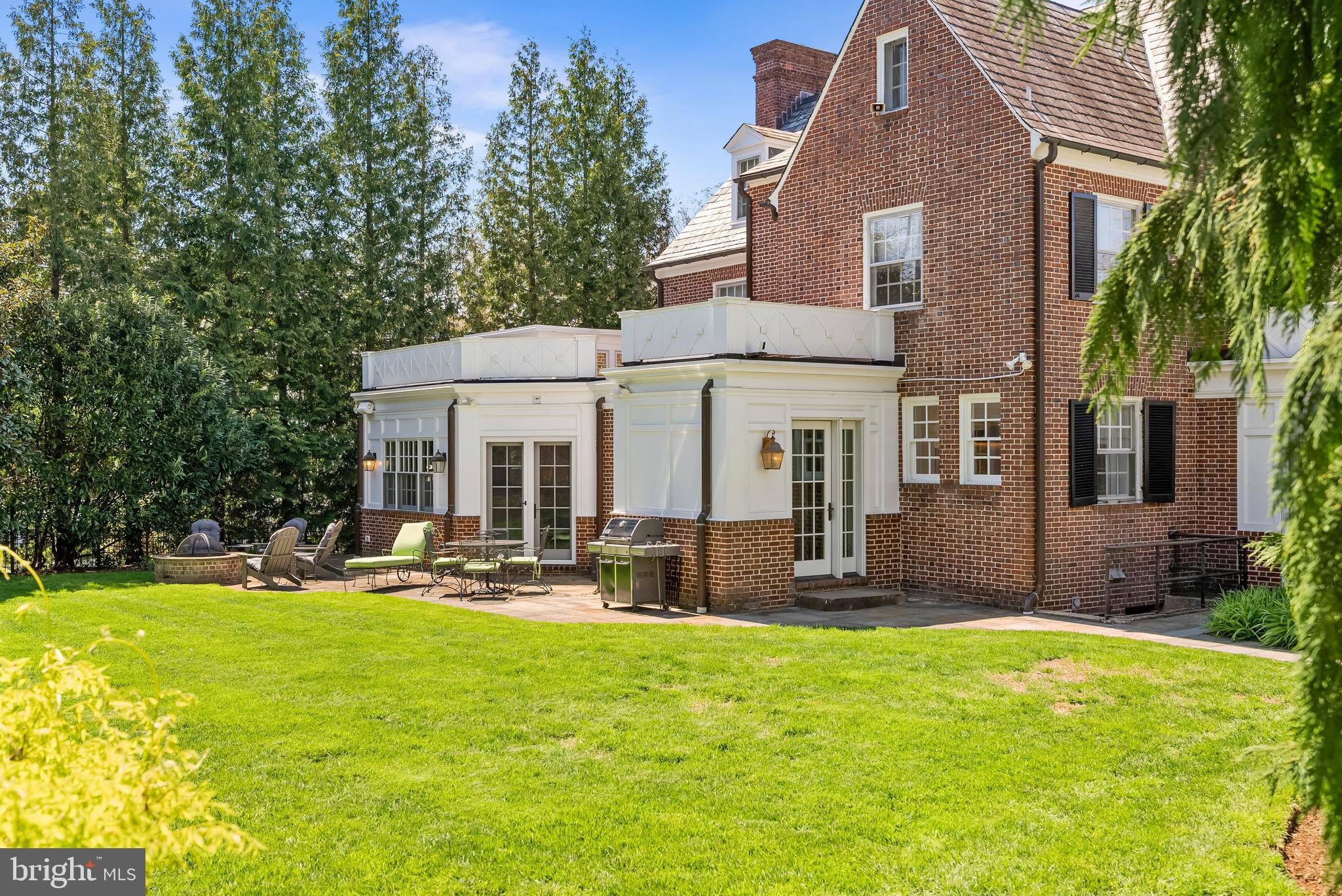 4409 Bedford Pl
