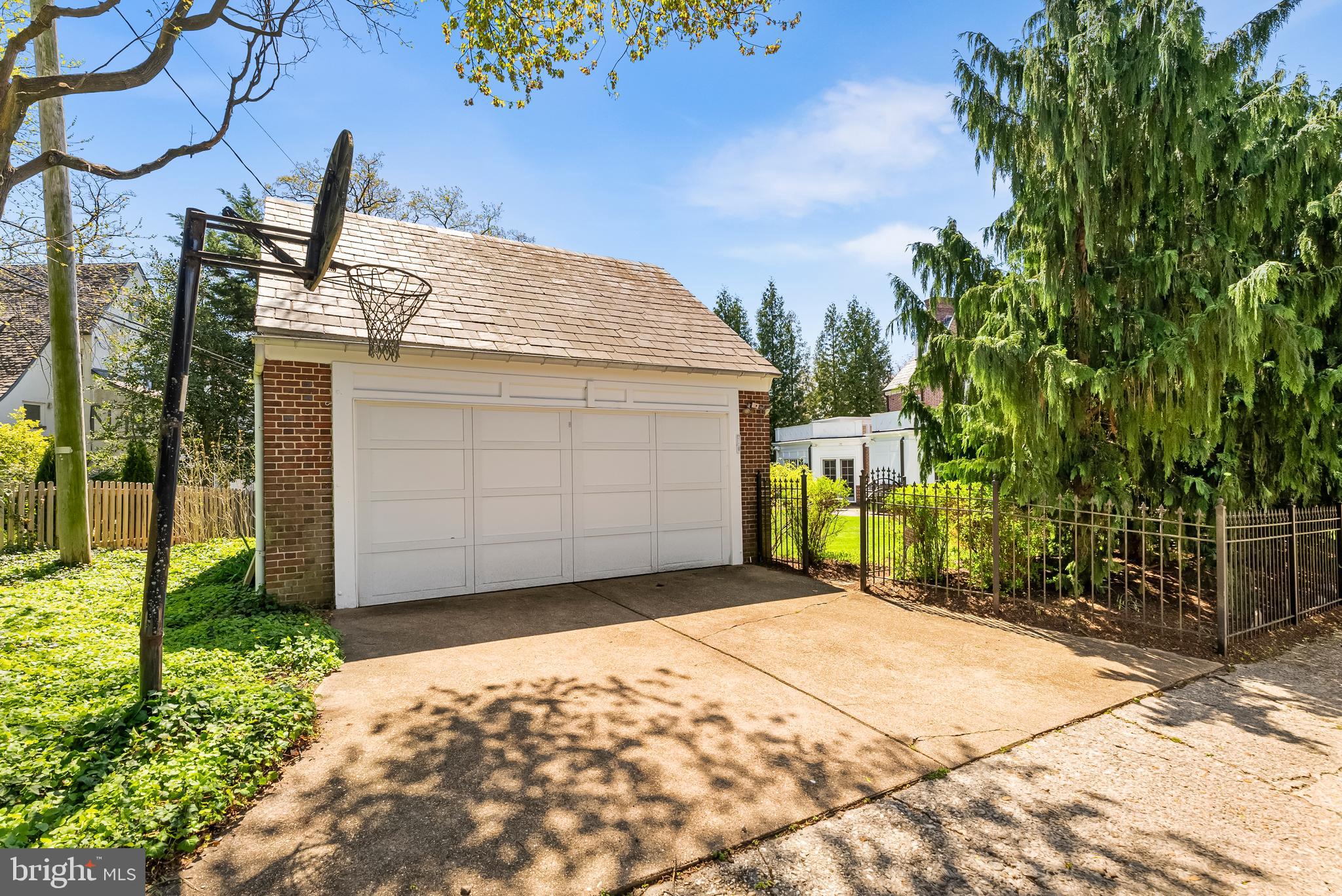 4409 Bedford Pl