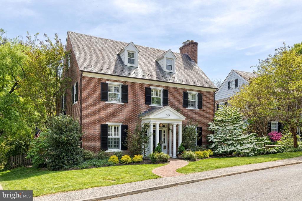 225 Tunbridge Rd