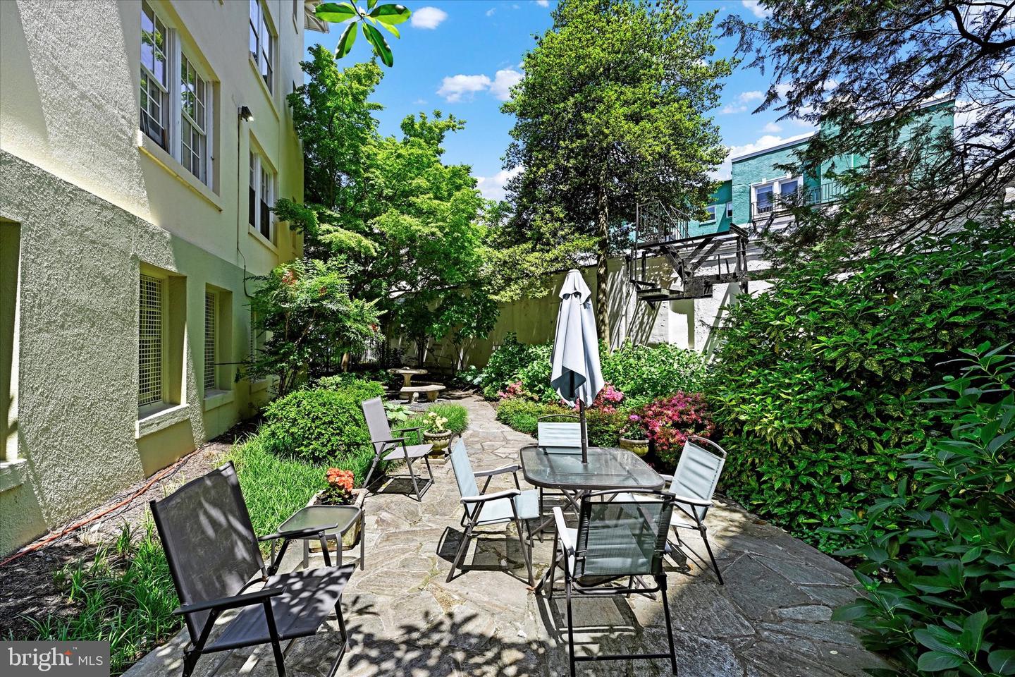 3401 GREENWAY #105