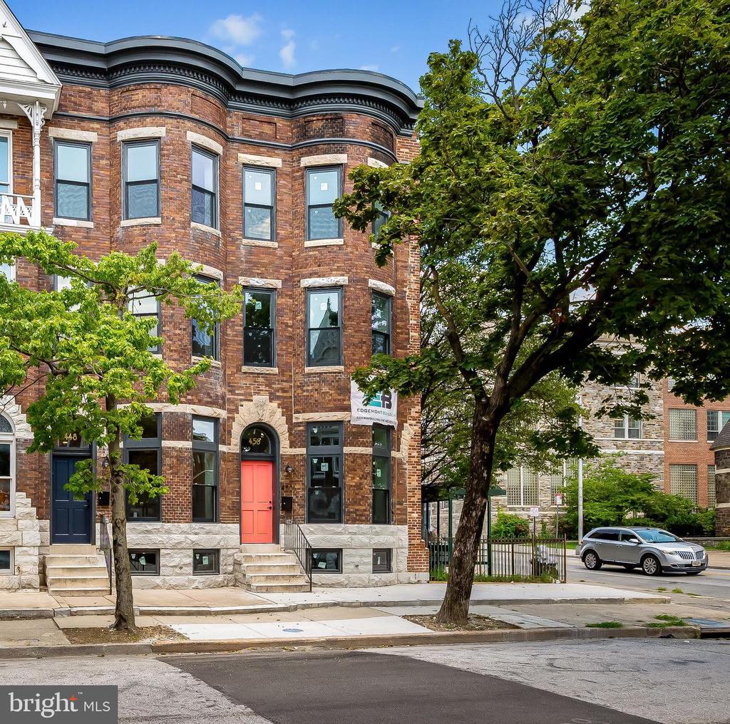 448 E 22ND STREET