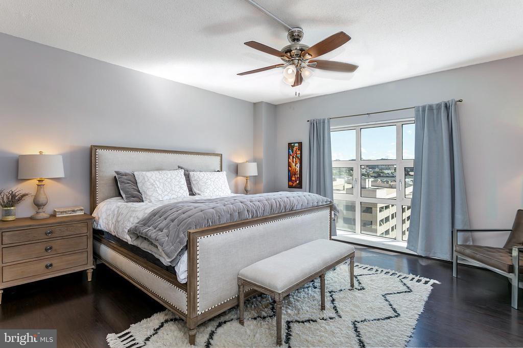 250 PRESIDENT STREET 605
