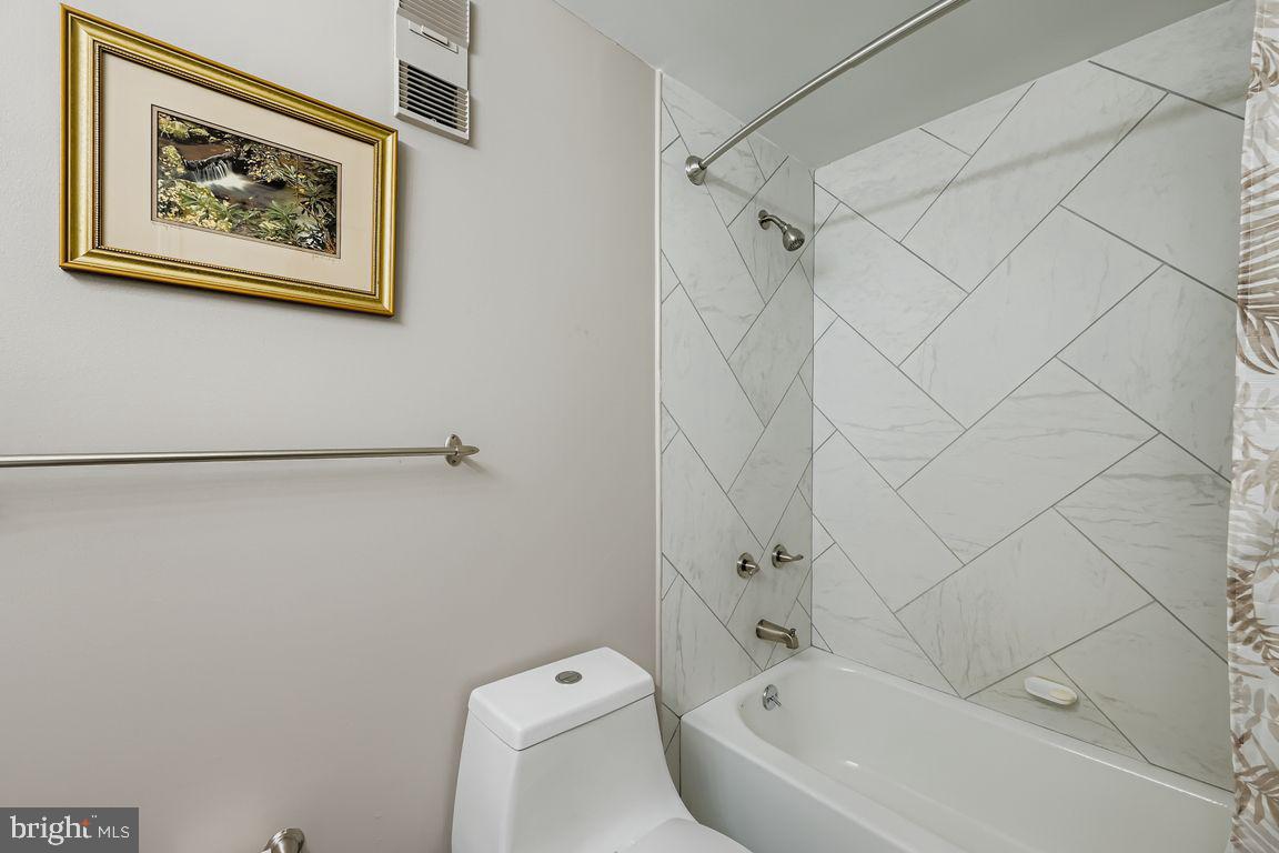 250 PRESIDENT STREET 605