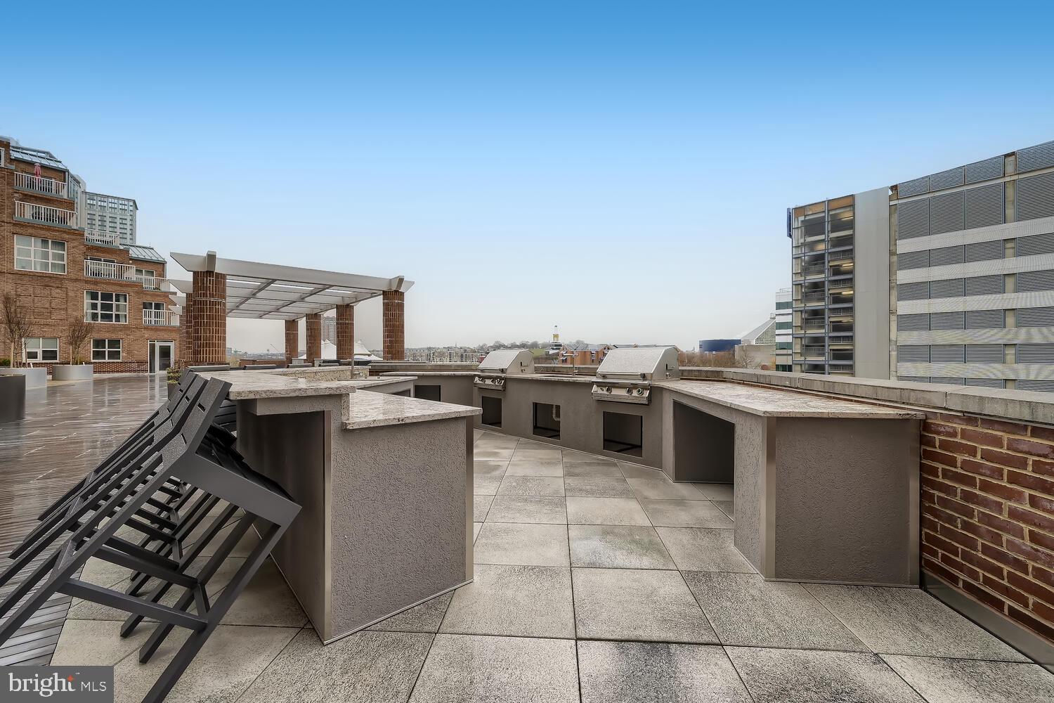 250 PRESIDENT STREET 605