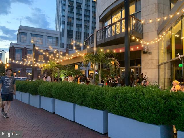 250 PRESIDENT STREET 605