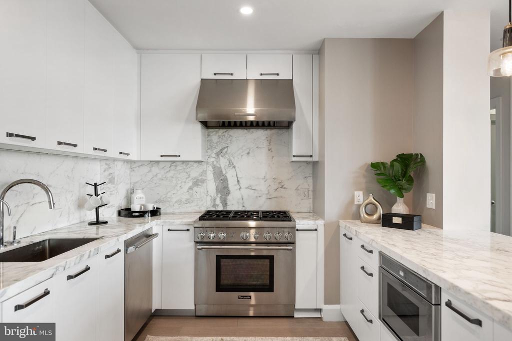 1330 LANCASTER STREET C603