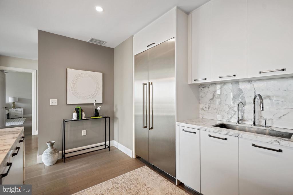 1330 LANCASTER STREET C603