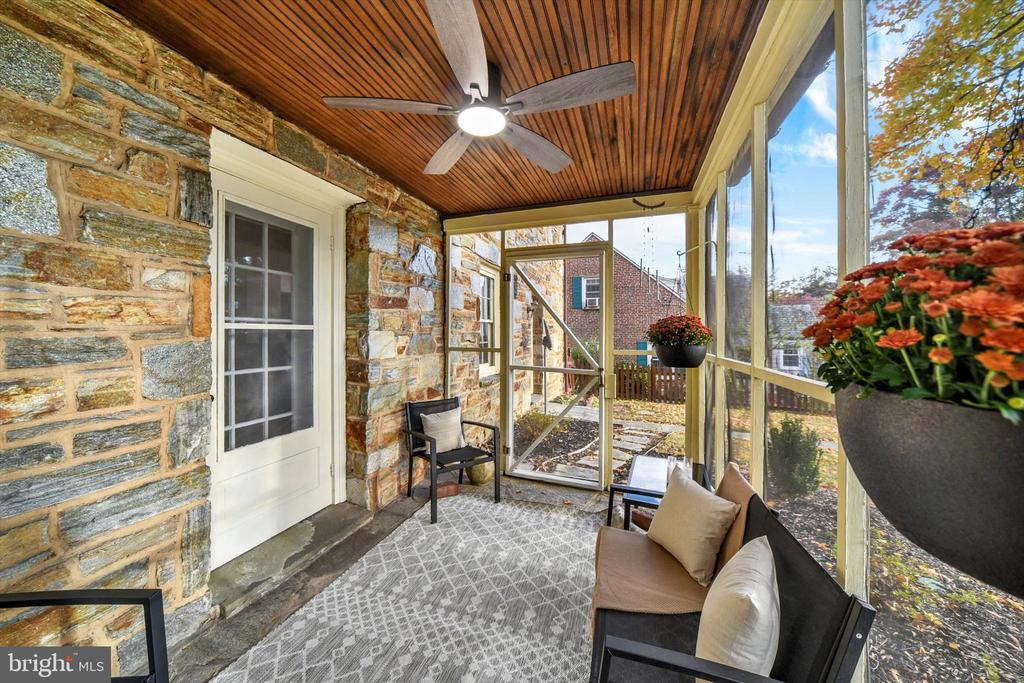 1219 SOUTHVIEW ROAD