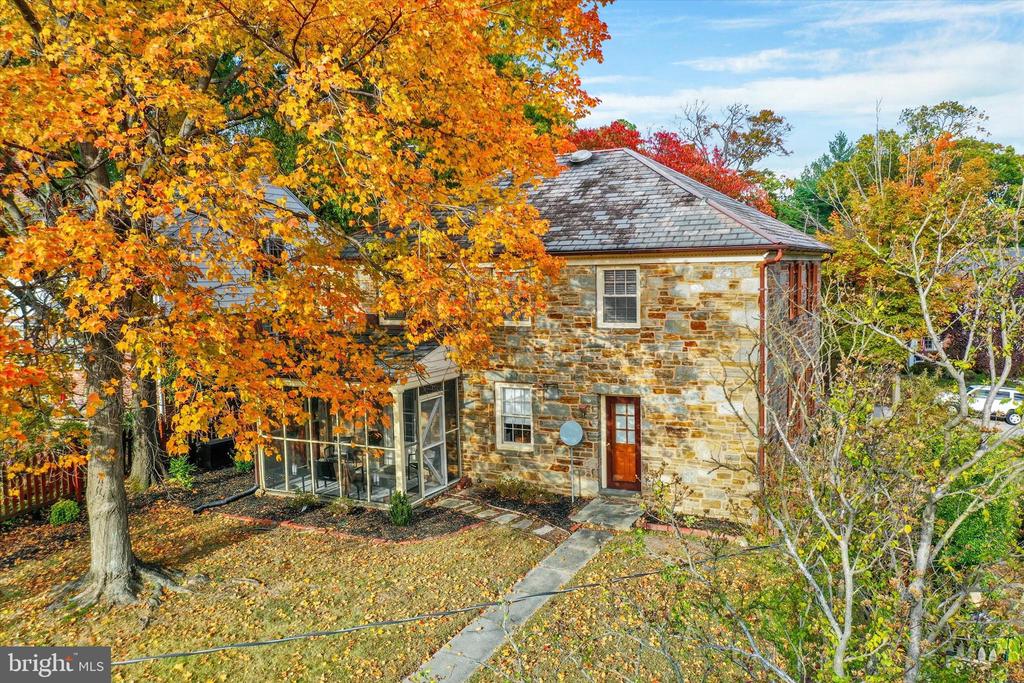 1219 SOUTHVIEW ROAD