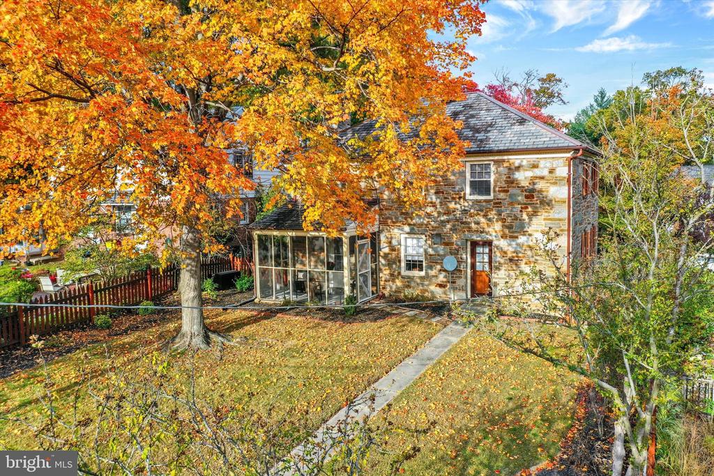 1219 SOUTHVIEW ROAD