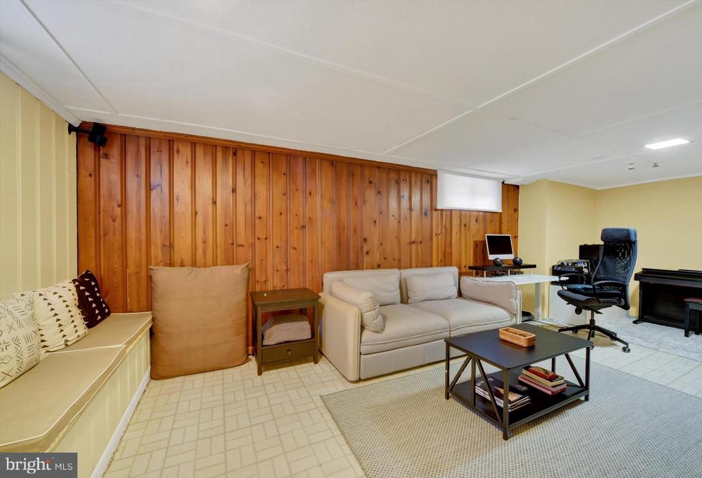 1219 SOUTHVIEW ROAD