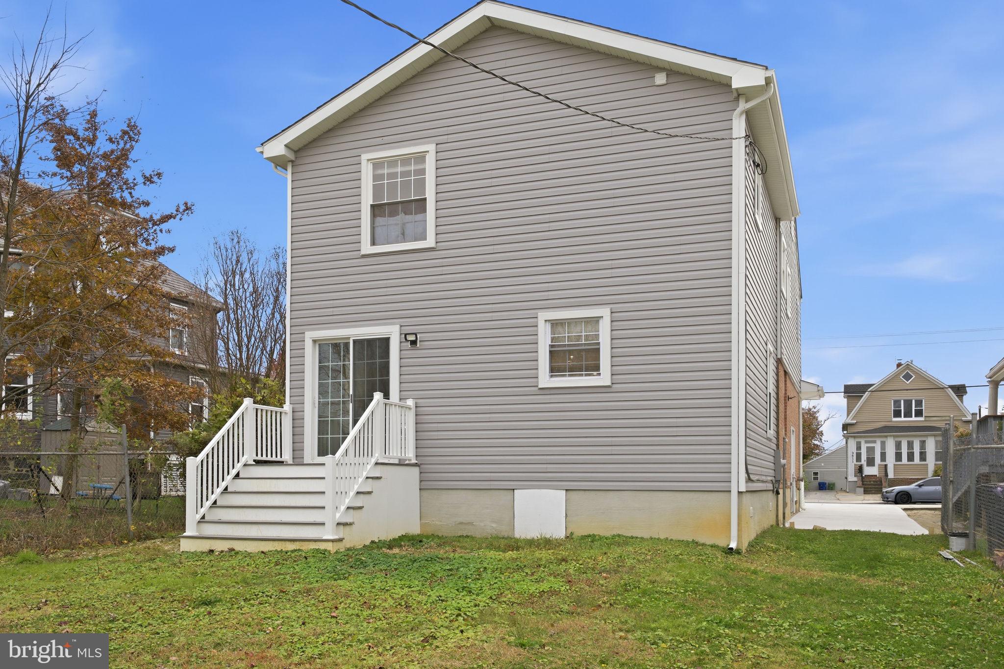 3604 WHITE AVENUE 1/2