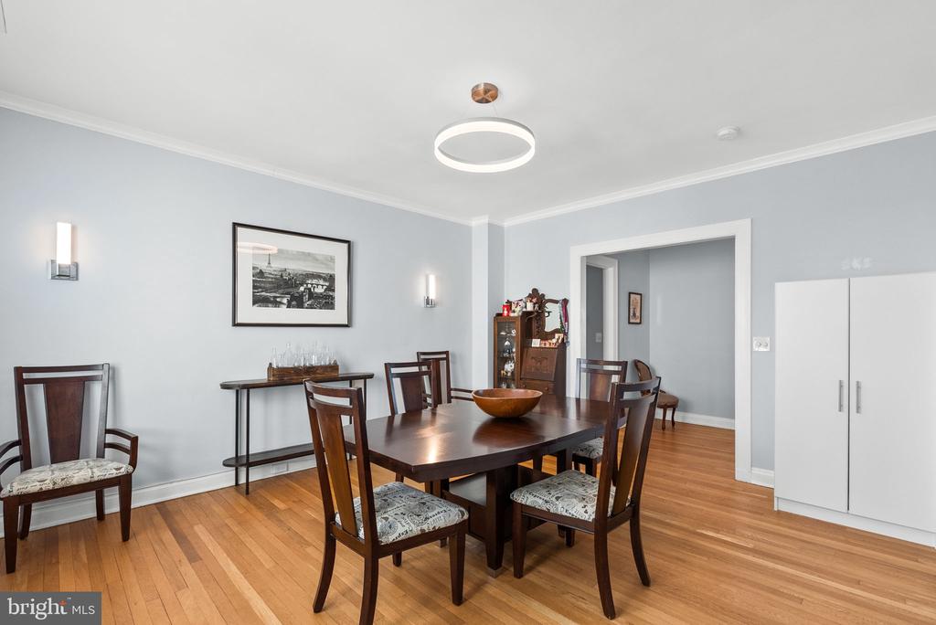 3405 GREENWAY 406