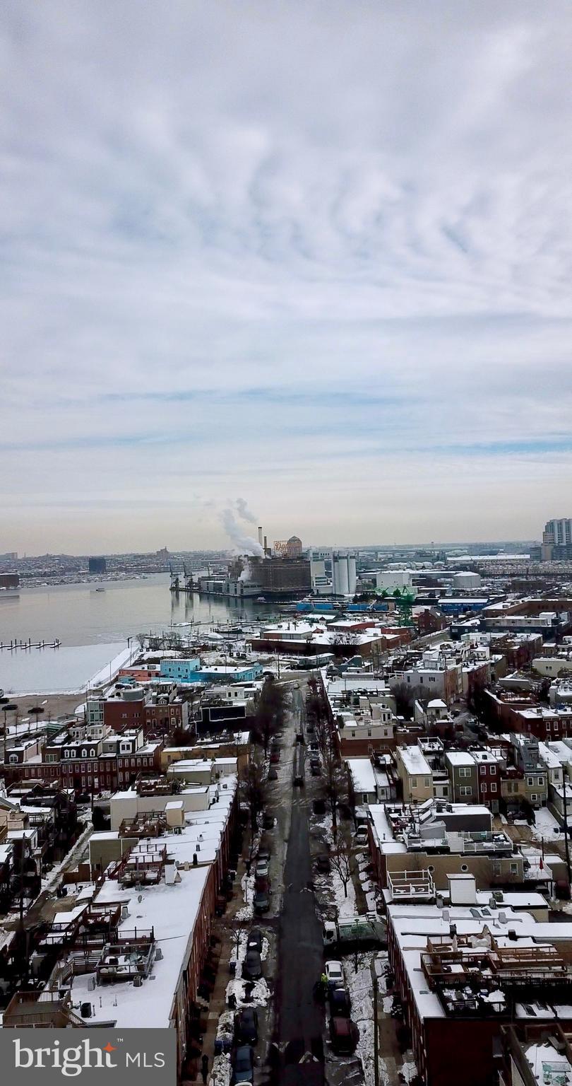 432 E CLEMENT STREET