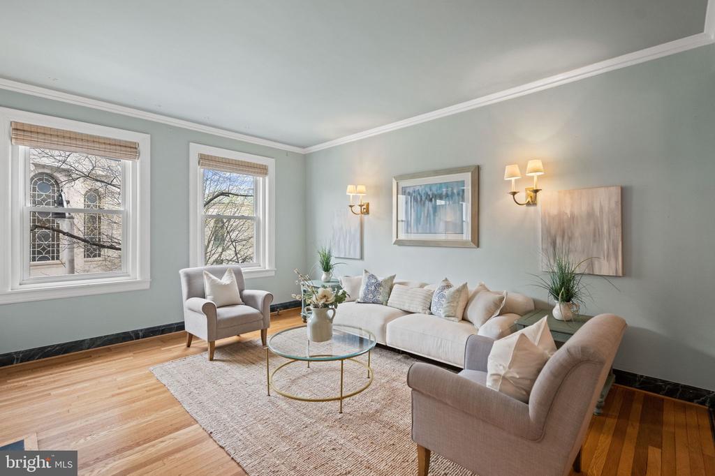 3405 GREENWAY 206