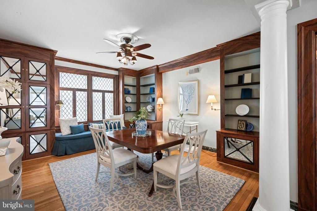 3405 GREENWAY 206