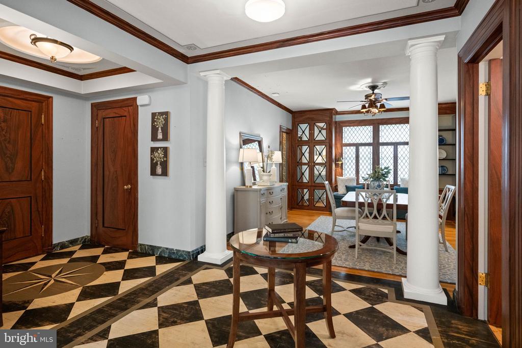 3405 GREENWAY 206