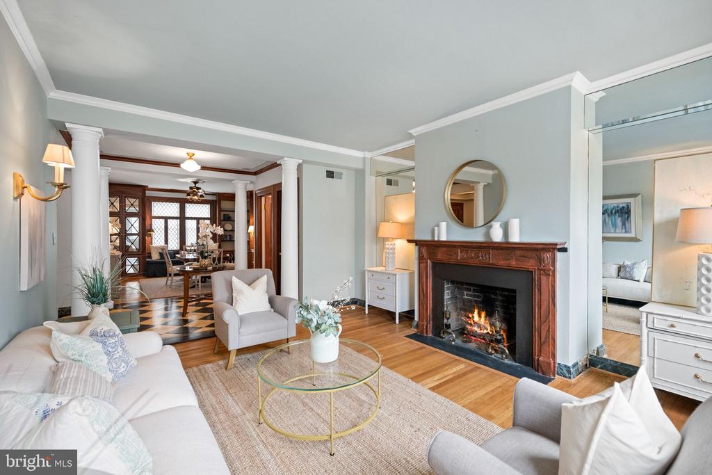 3405 GREENWAY 206