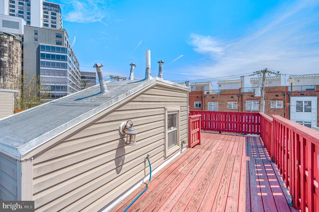 1411 REYNOLDS STREET