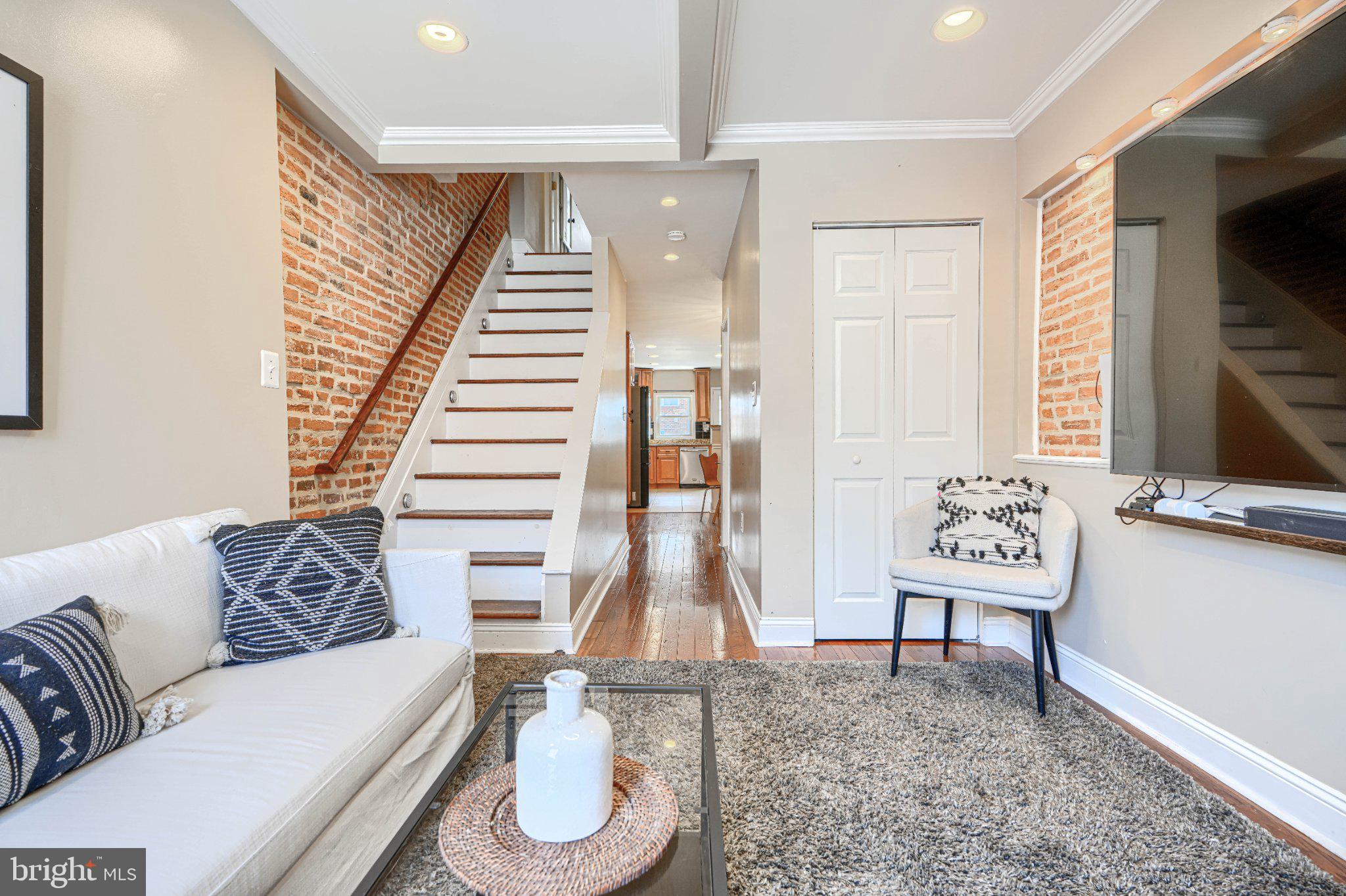 1411 REYNOLDS STREET
