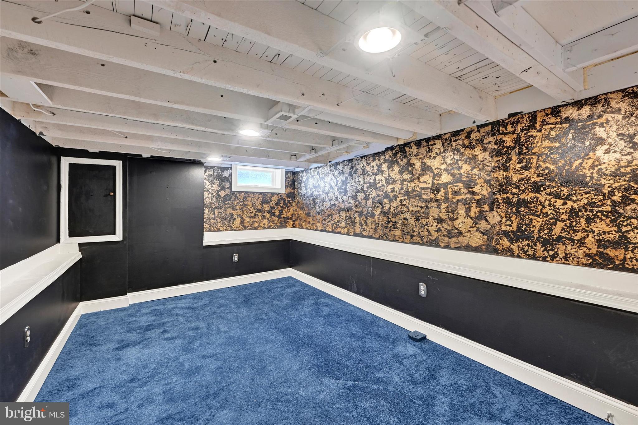 432 E CLEMENT STREET