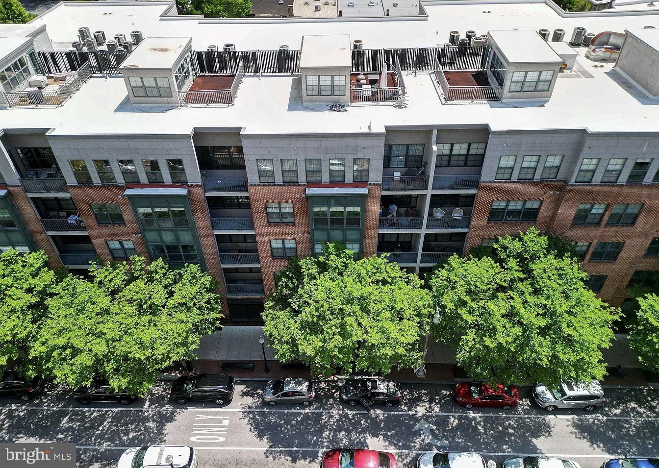 3201 SAINT PAUL STREET 424