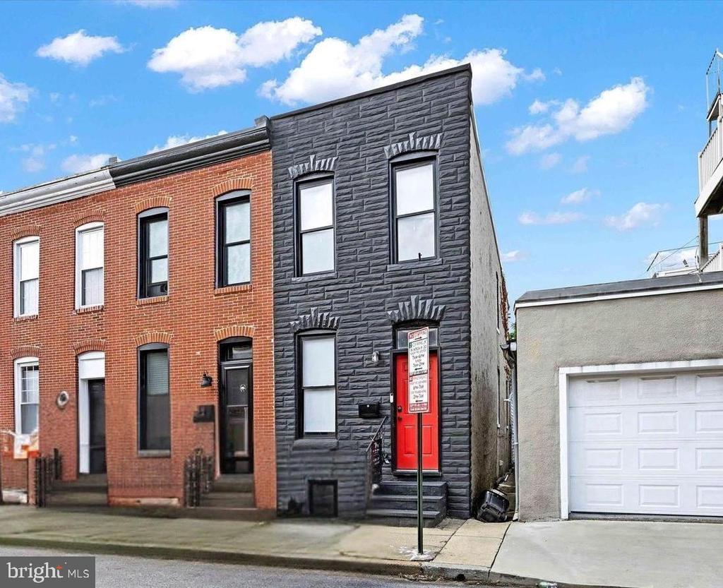 2 W BARNEY STREET