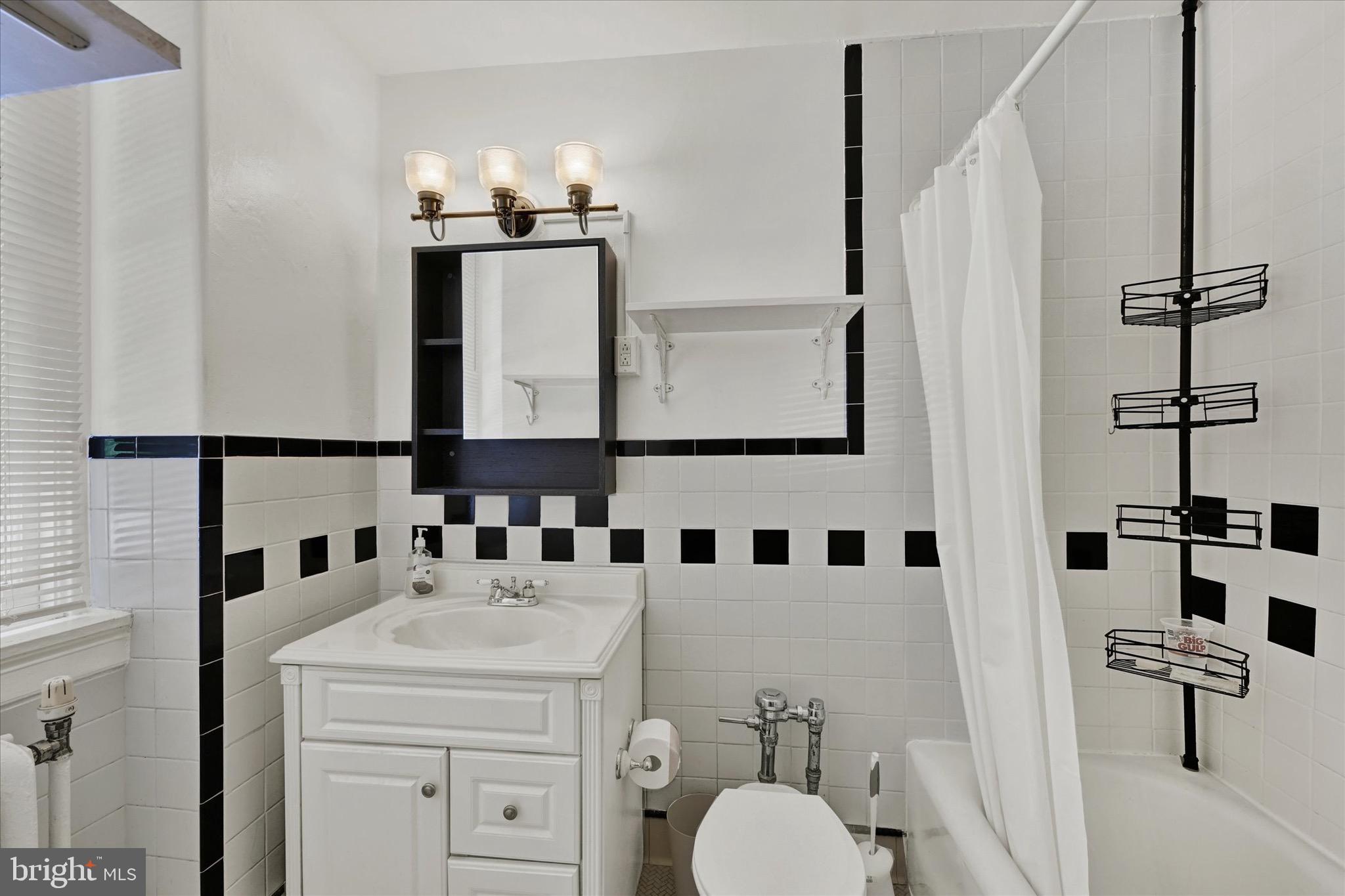3401 GREENWAY 105