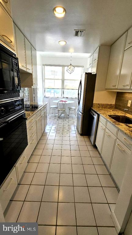 3801 CANTERBURY ROAD Unit: 409