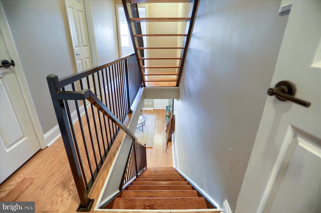 1001 BAYLIS STREET