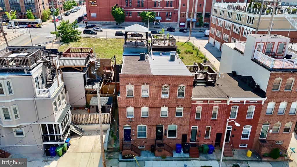 1001 BAYLIS STREET