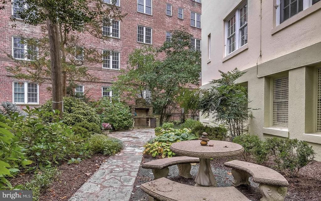 3401 GREENWAY Unit: 50