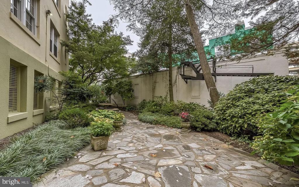 3401 GREENWAY Unit: 50
