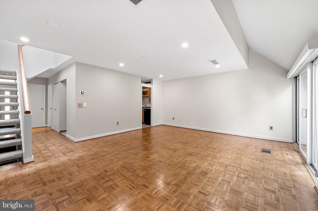 2302 WINEBERRY TERRACE