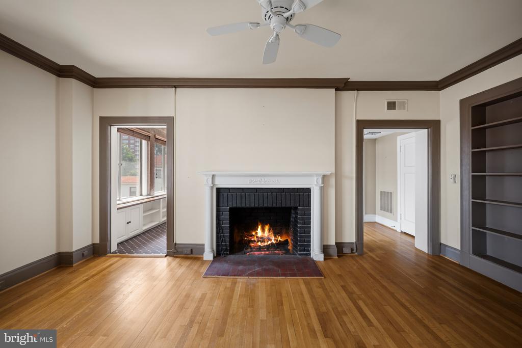 230 STONY RUN LANE Unit: 1E