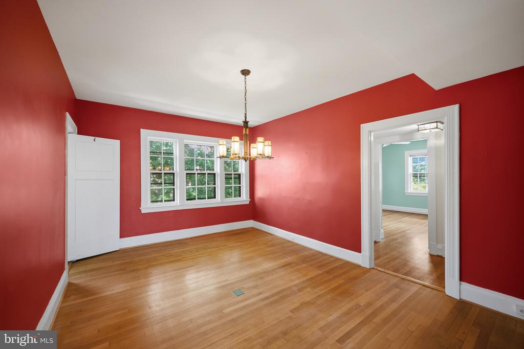 230 STONY RUN LANE Unit: 1E
