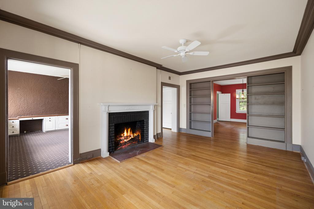 230 STONY RUN LANE Unit: 1E