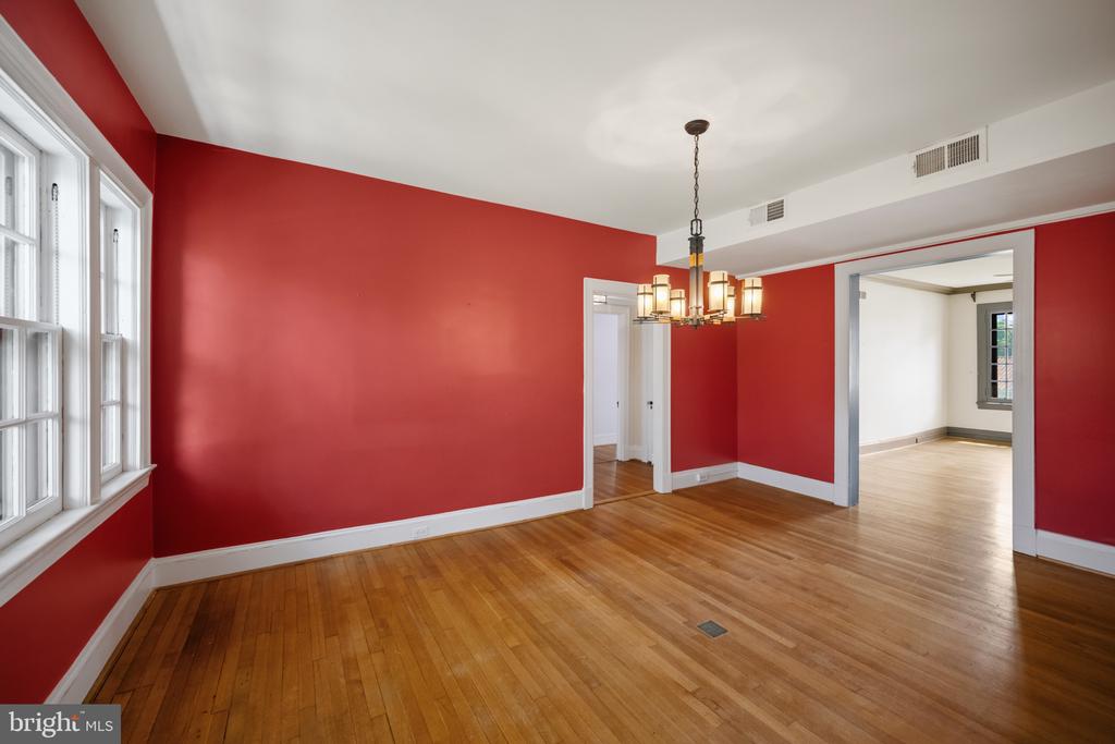 230 STONY RUN LANE Unit: 1E