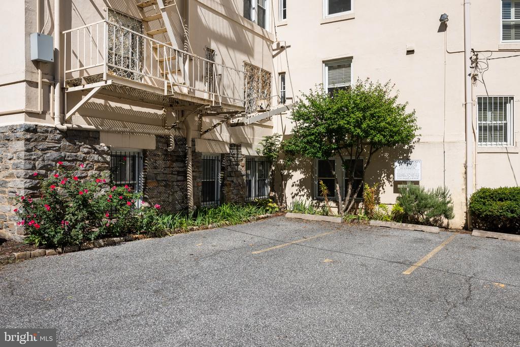 3405 GREENWAY GREEN Unit: 106