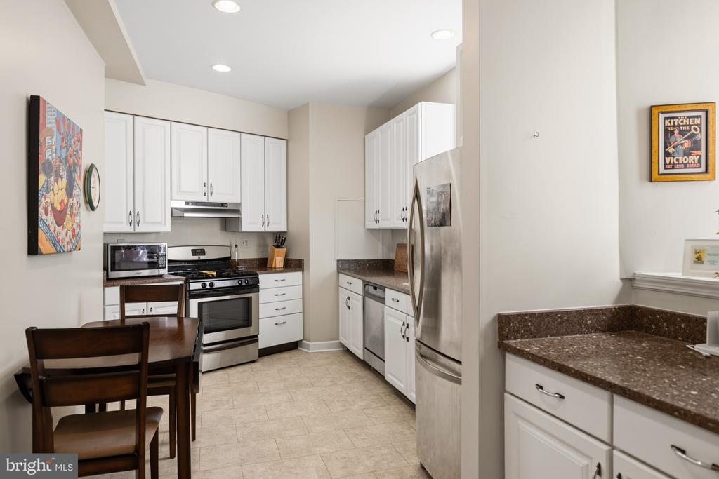 3405 GREENWAY GREEN Unit: 106