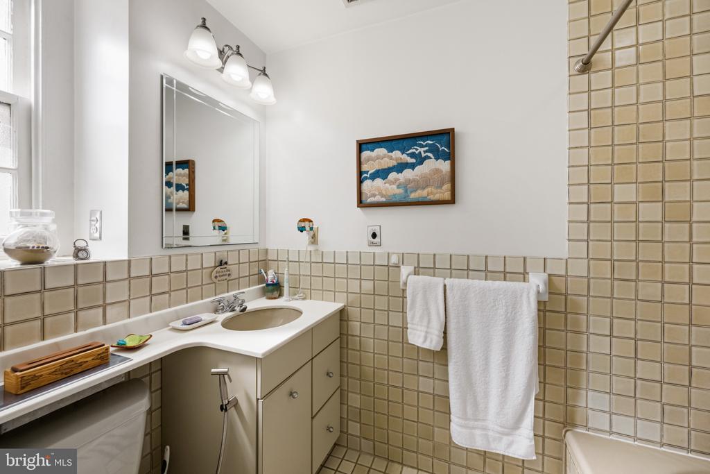 3405 GREENWAY GREEN Unit: 106