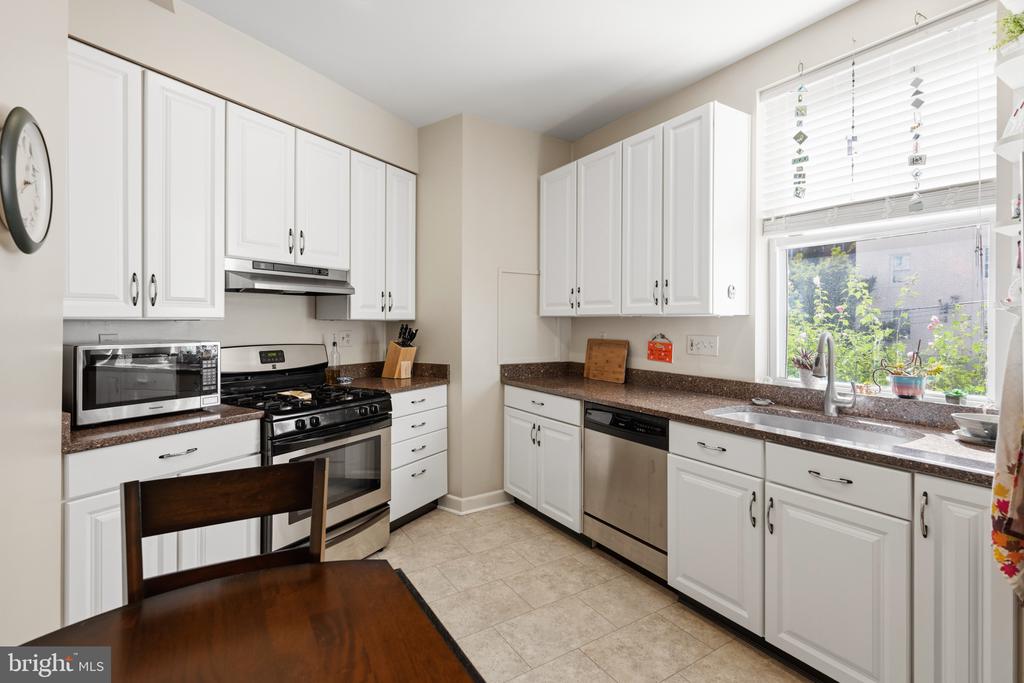 3405 GREENWAY GREEN Unit: 106