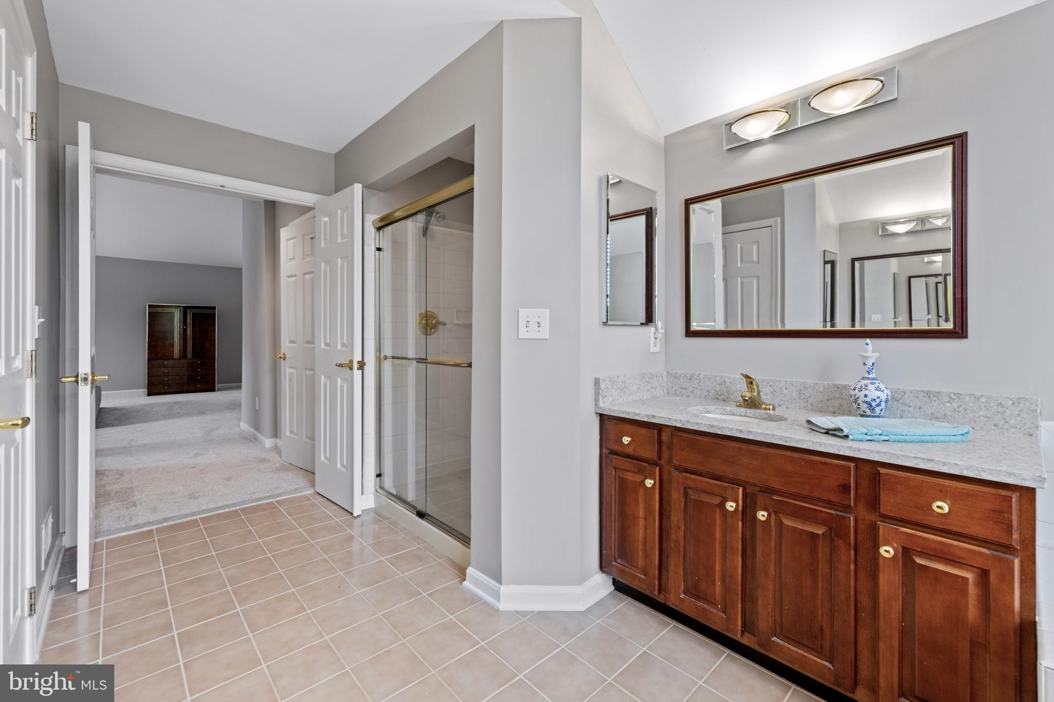 2111 OWEN FARM COURT