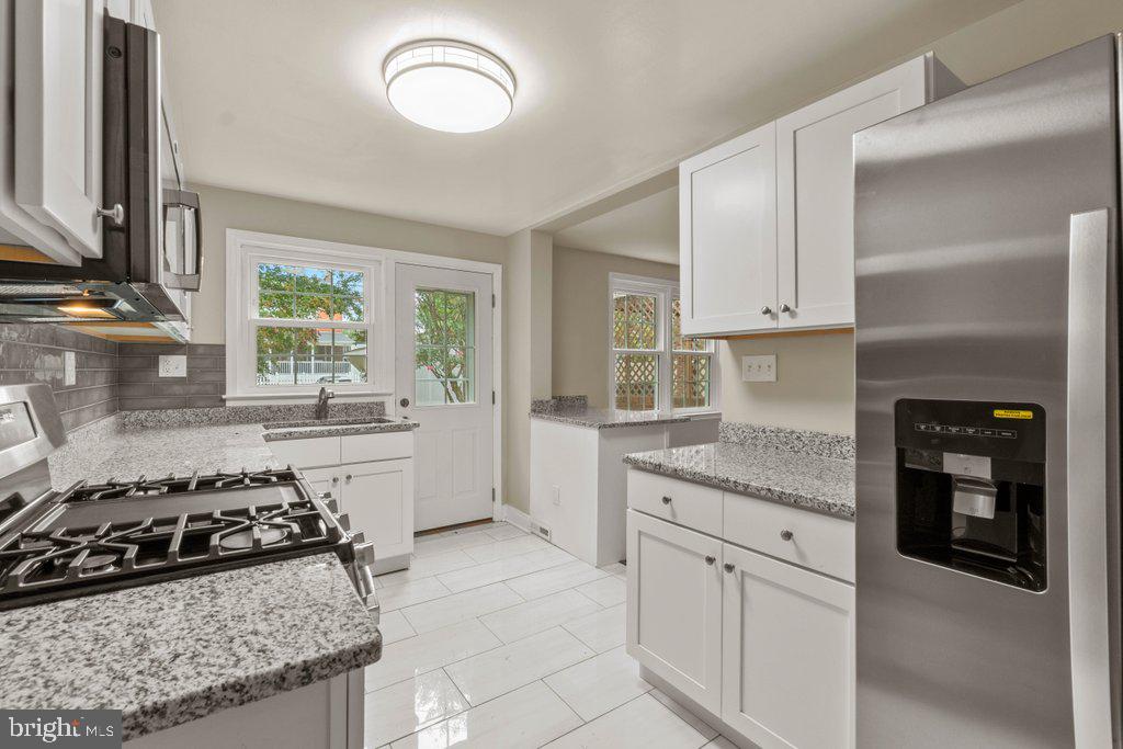 1526 Doxbury Rd