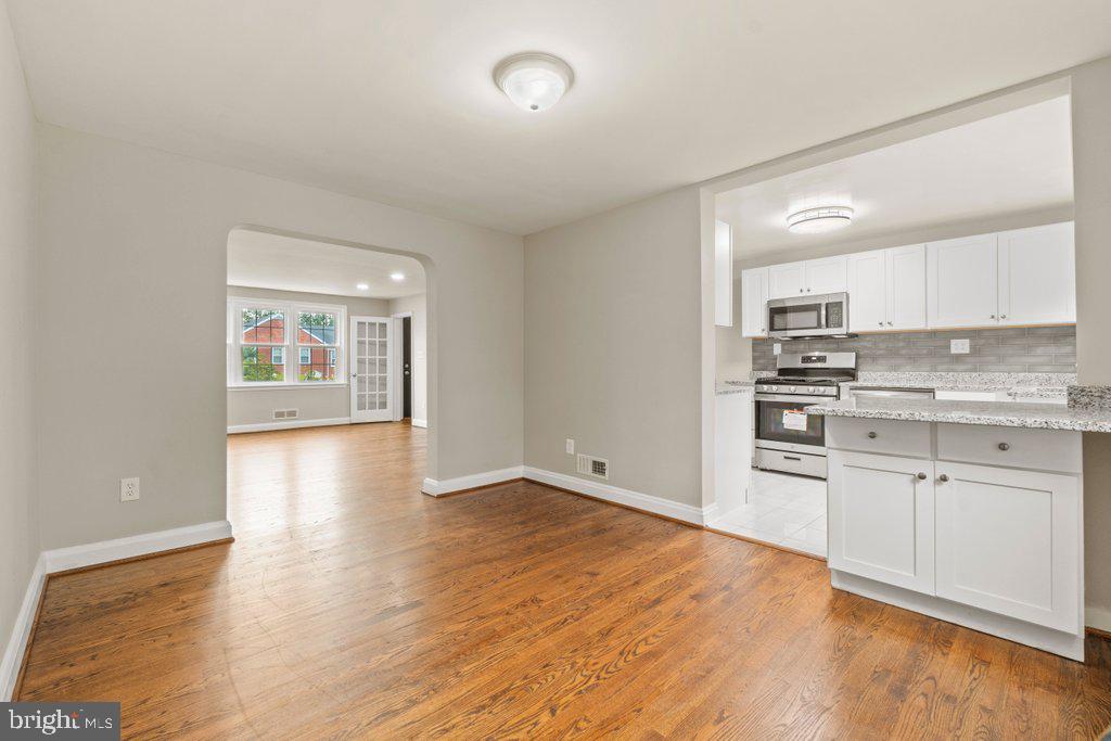 1526 Doxbury Rd