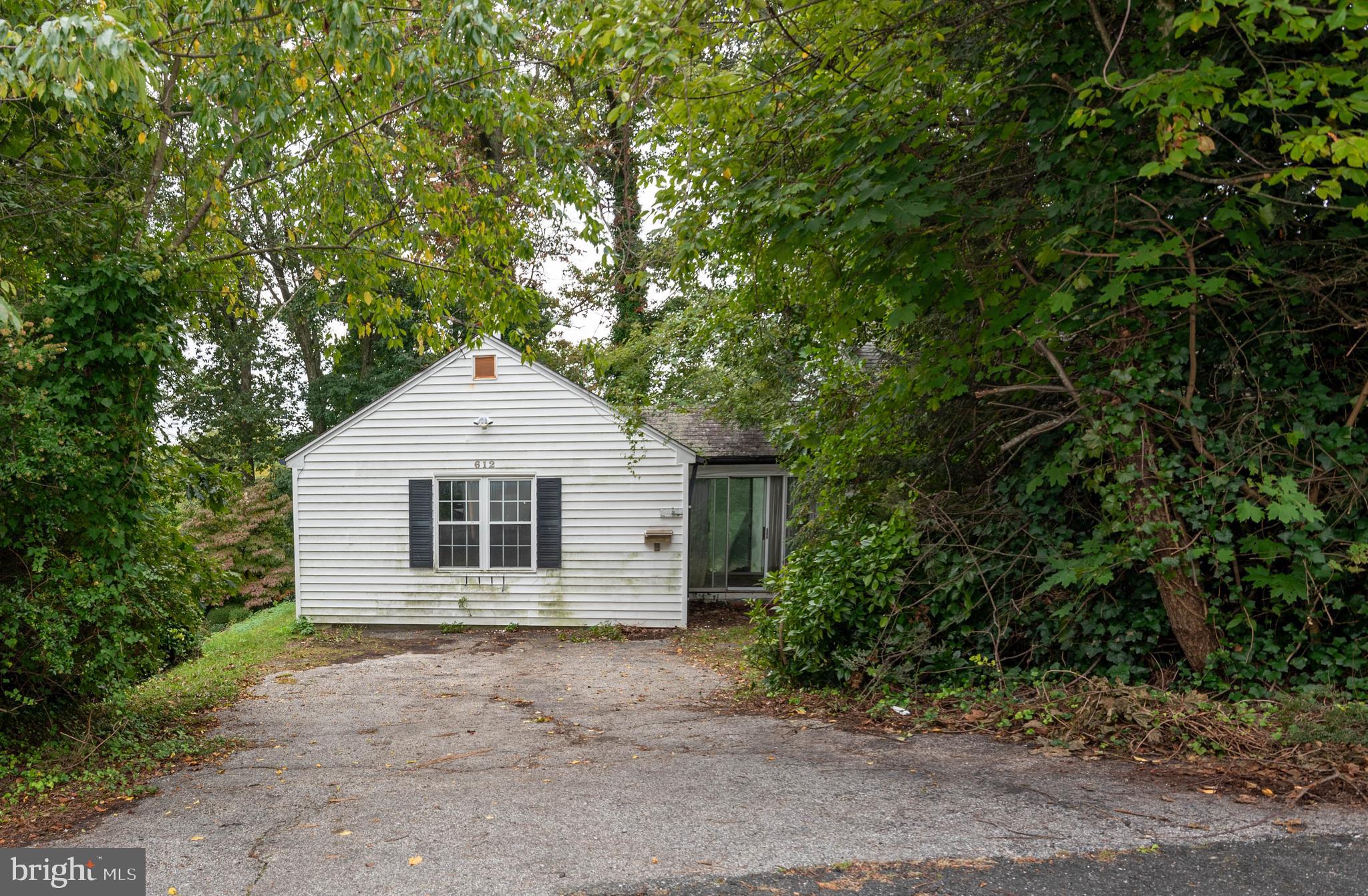 612 Coventry ROAD